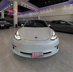 تسلا موديل 3